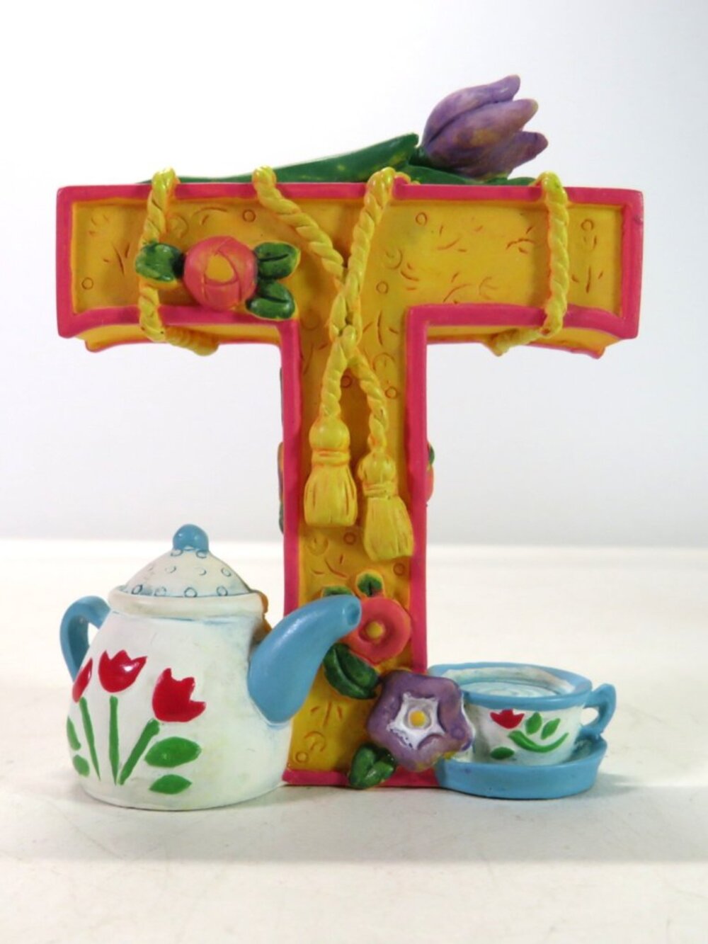 Mary Engelbreit letter "T" resin alphabet 1999 3" tall  NO CHIPS Teapot & Cup